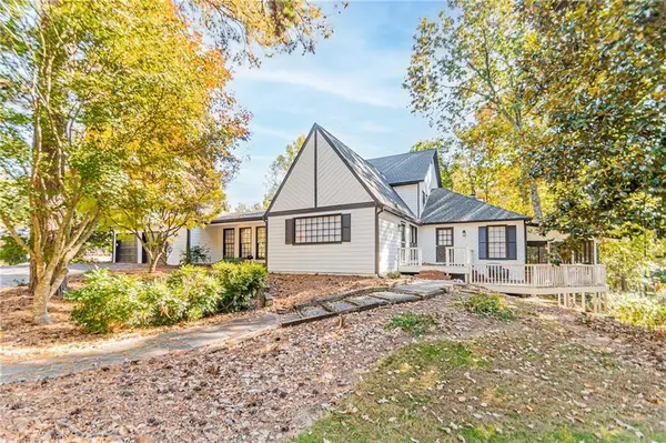 1620 Chevron Way, Sandy Springs, GA 30350