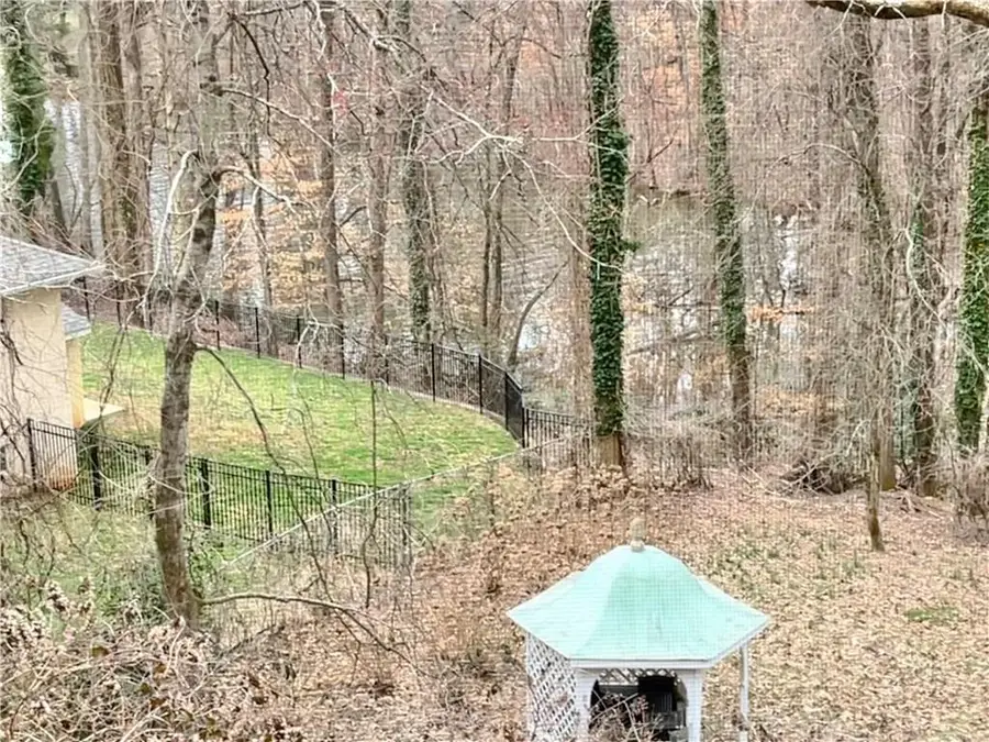 221 NW Overlook Drive, Gainesville, GA 30506 - Image #3