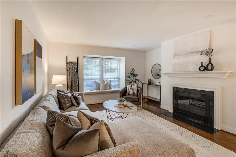 178 Maribeau Square Nw, Atlanta, GA 30327 - Image #2