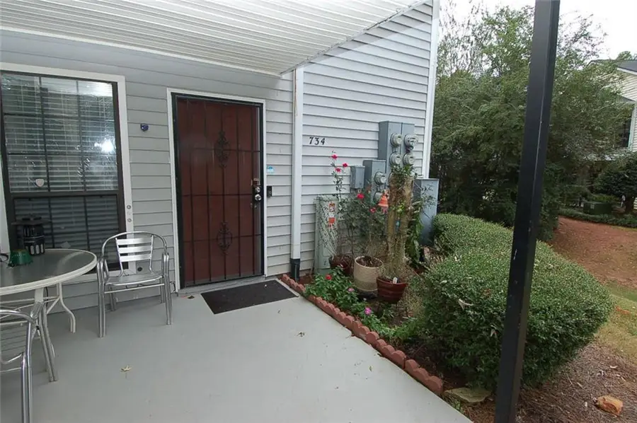 734 Windchase Lane, Stone Mountain, GA 30083 - Image #2