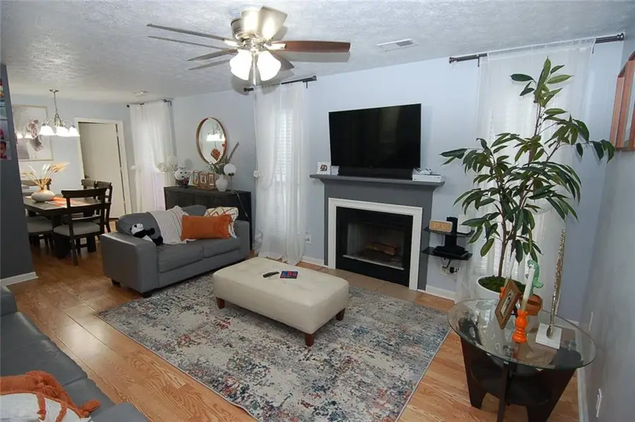 734 Windchase Lane, Stone Mountain, GA 30083 - Image #3