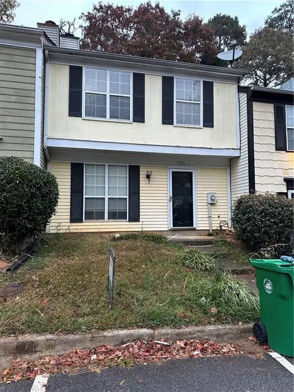 5725 Wells Circle, Stone Mountain, GA 30087 - Image #2