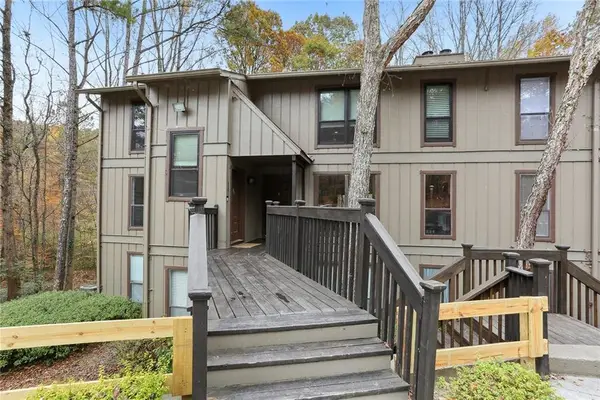 2102 Cumberland Court Se, Smyrna, GA 30080