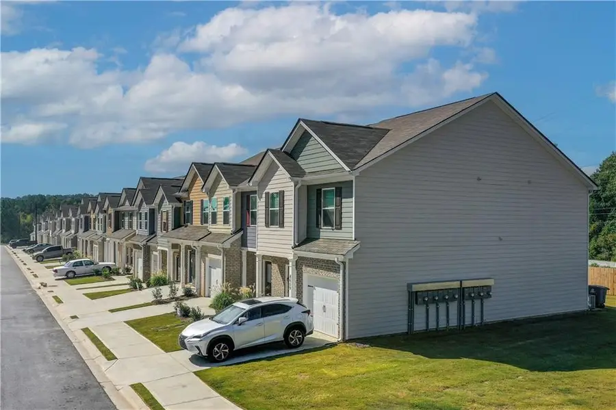 8681 Lakeview Commons, Jonesboro, GA 30238 - Image #2