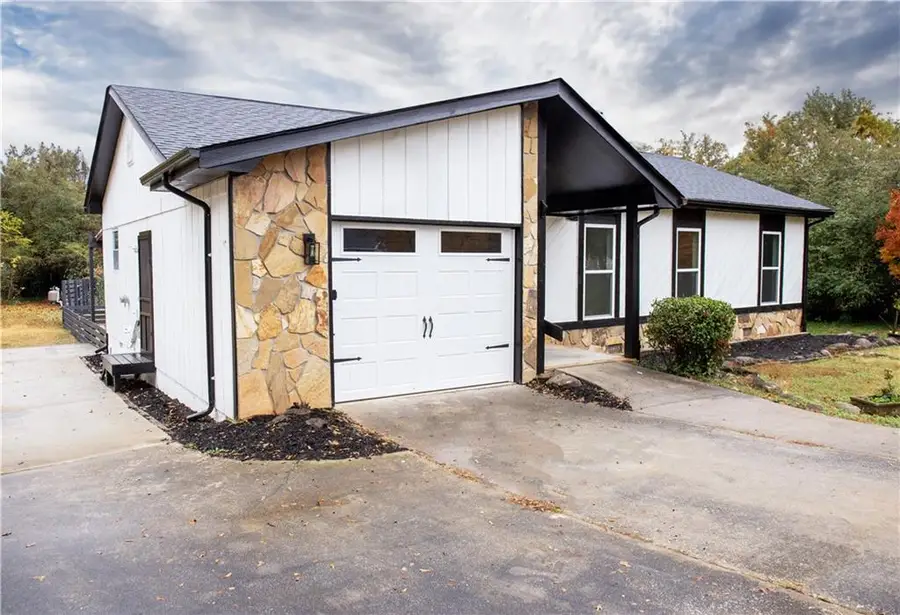 3632 Charlotte Drive, Rex, GA 30273 - Image #3