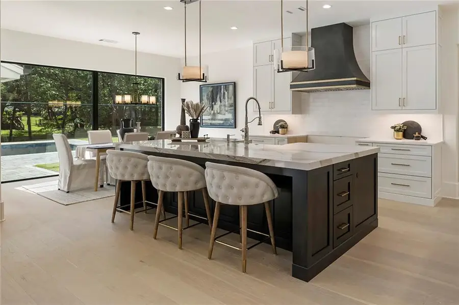 215 Pinetree Circle, Alpharetta, GA 30009 - Image #3