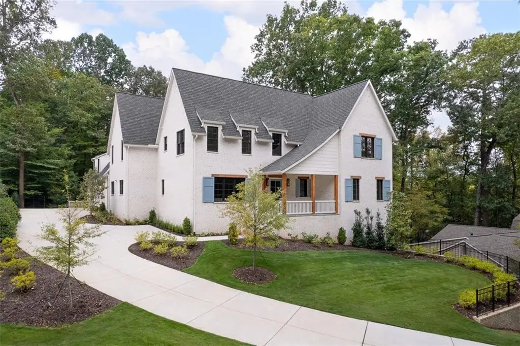 41 Carlton Drive Ne, Atlanta, GA 30342 - Image #1