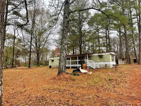 155 Greeson Loop Ne, Calhoun, GA 30701