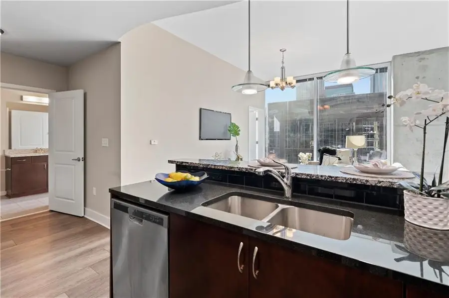 400 W Peachtree Street Nw #1606, Atlanta, GA 30308 - Image #3
