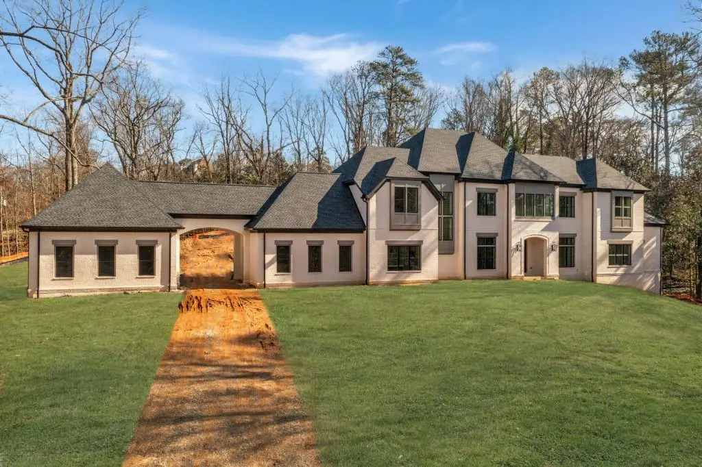 5271 Lake Forrest Drive, Sandy Springs, GA 30327 - Image #1