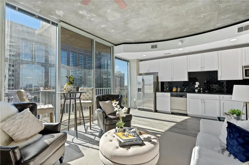 400 W Peachtree Street Nw #1207, Atlanta, GA 30308 - Image #1