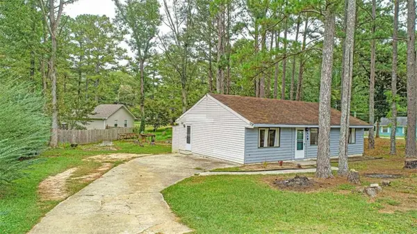 344 W Downing Ct, Jonesboro, GA 30238