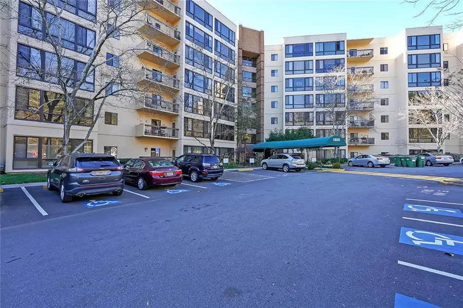 1800 Clairmont Lake #121, Decatur, GA 30033 - Image #2