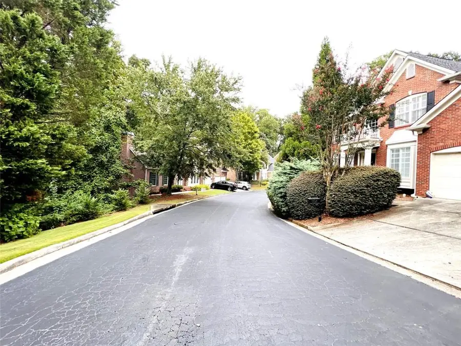 2082 Wrights Mill Circle Ne, Atlanta, GA 30324 - Image #3