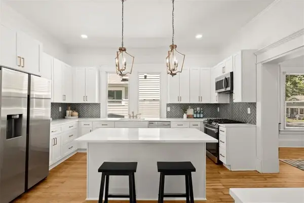 1050 White Oak Avenue Sw, Atlanta, GA 30310