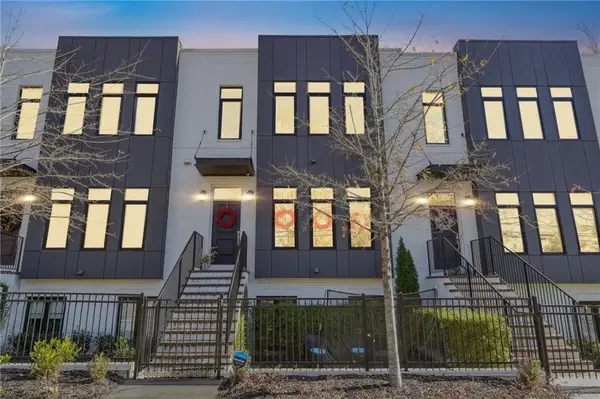 1098 Briar Cove Circle, Atlanta, GA 30329