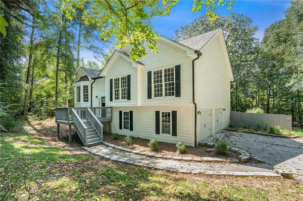 2160 Brandon Acres Drive, Buford, GA 30519