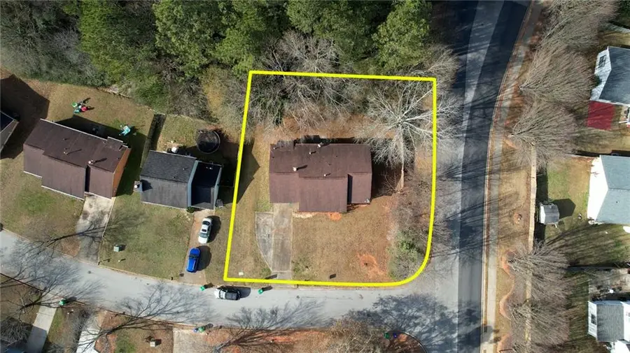 894 Lake Watch Drive, Stone Mountain, GA 30088 - Image #3