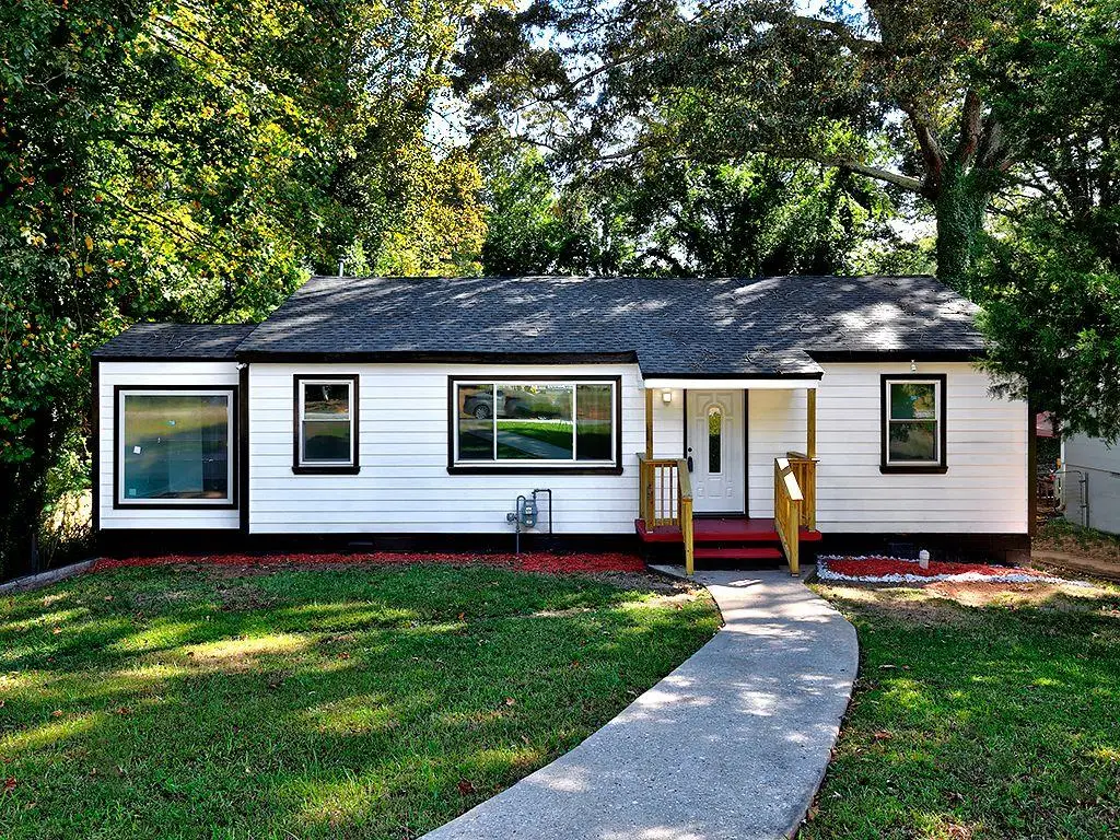 1350 Kenilworth Drive Sw, Atlanta, GA 30310 - Image #1