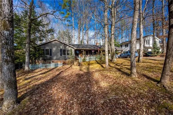 295 Pebble Trail, Alpharetta, GA 30009