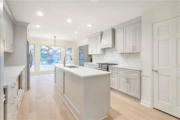 11899 King Road, Roswell, GA 30075