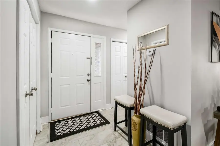 1552 Stoneleigh Way, Stone Mountain, GA 30088 - Image #3