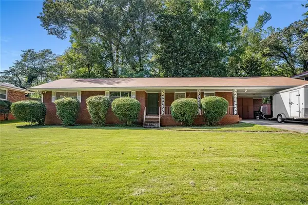 2985 Meadow Lark Drive, East Point, GA 30344