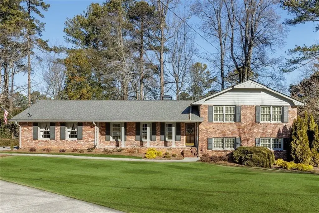 1520 Thornhill Court, Dunwoody, GA 30338 - Image #1