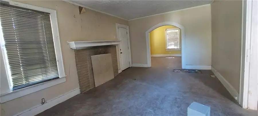 1040 Donnelly Avenue Sw, Atlanta, GA 30310 - Image #2