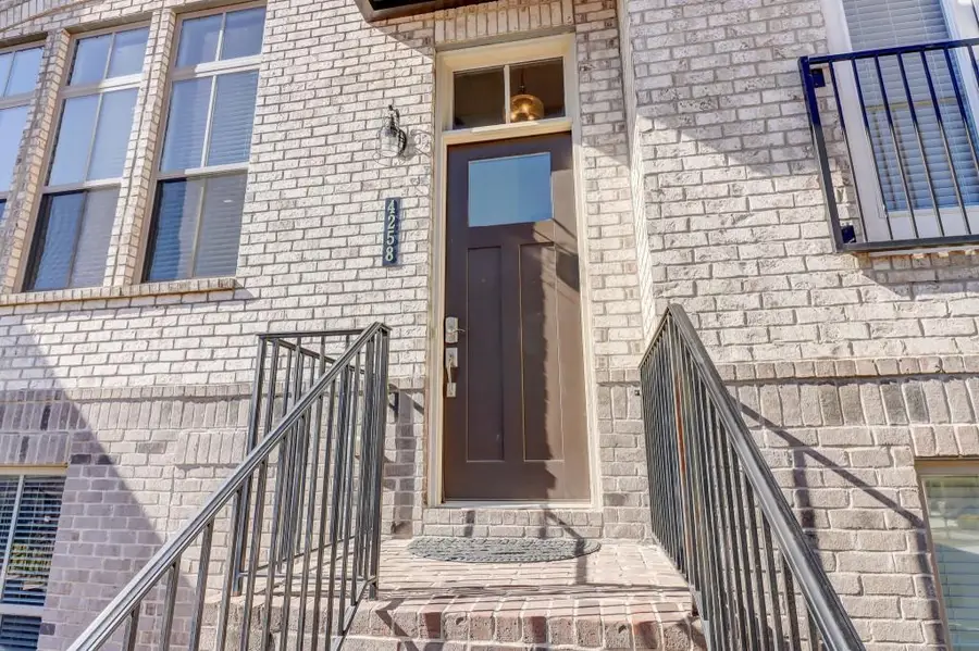 4258 Spruce Pine Alley, Doraville, GA 30360 - Image #2