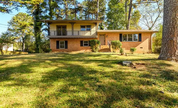 462 Emily Drive Sw, Lilburn, GA 30047