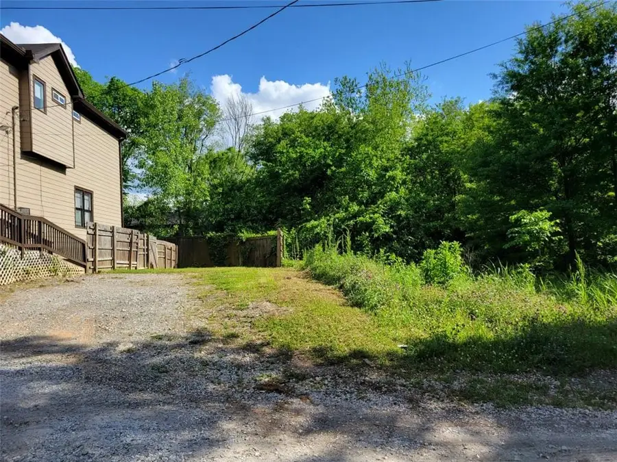 900 Pelham Street Nw, Atlanta, GA 30318 - Image #2