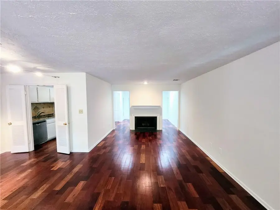 8740 Roswell Road #9D, Atlanta, GA 30350 - Image #3