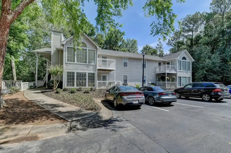 102 Gettysburg Place, Sandy Springs, GA 30350 - Image #2