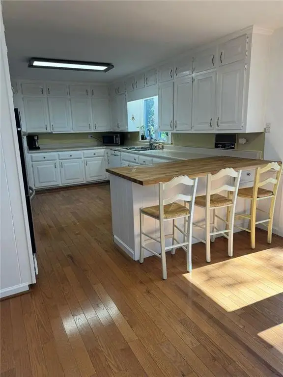 8 Oak Hill Circle, Cartersville, GA 30120 - Image #2