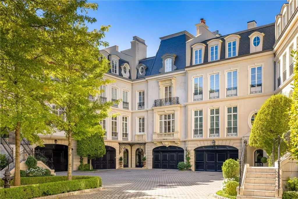 2288 Peachtree Road Nw #6, Atlanta, GA 30305 - Image #1