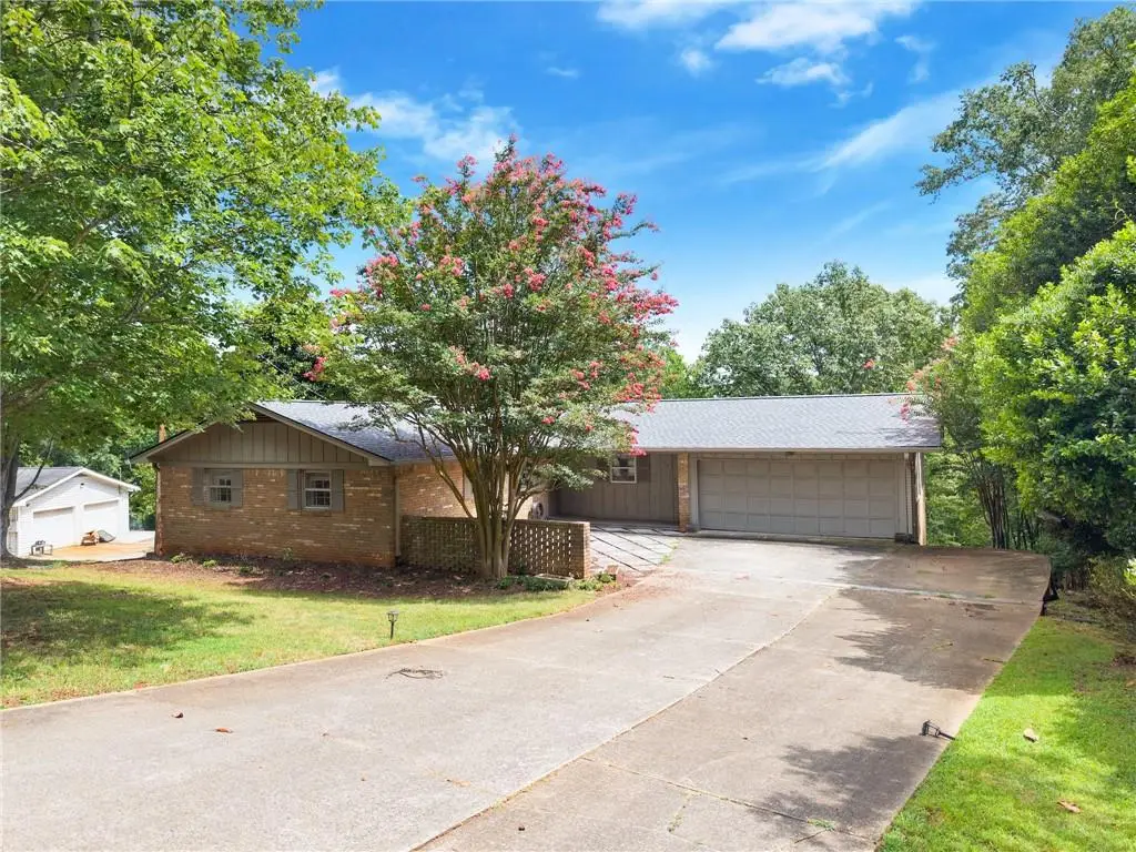 617 Mountain View Circle, Gainesville, GA 30501 - Image #1