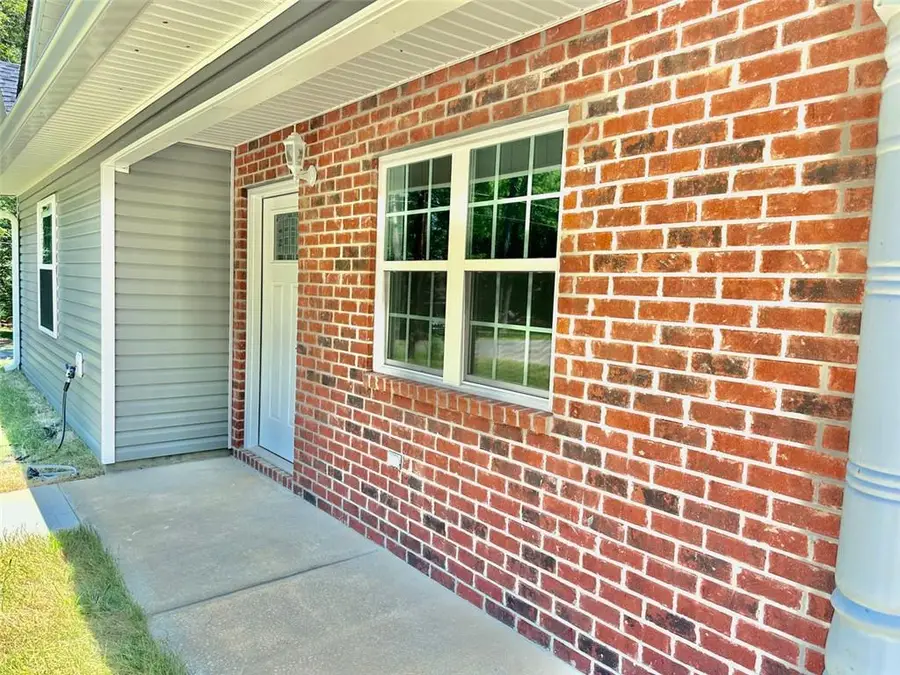 1 Addington Court Nw #B, Rome, GA 30165 - Image #2
