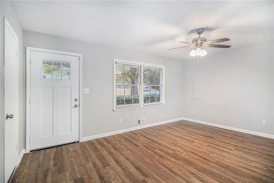 844 Parkstone Drive, Stone Mountain, GA 30083 - Image #3