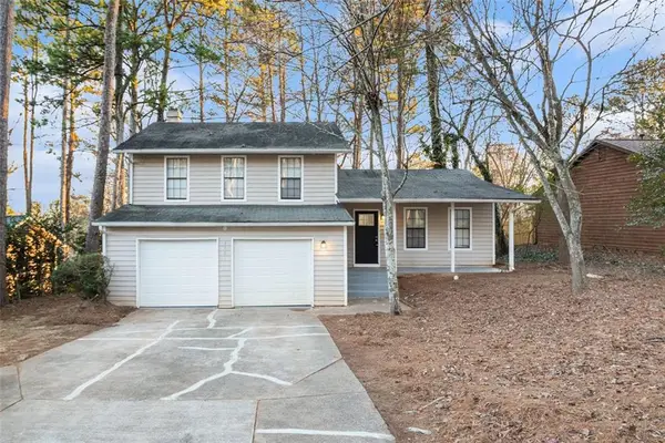 3901 W Wood Path, Stone Mountain, GA 30083