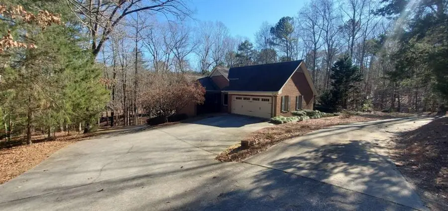 1030 Lake Haynes Drive Ne, Conyers, GA 30012 - Image #3