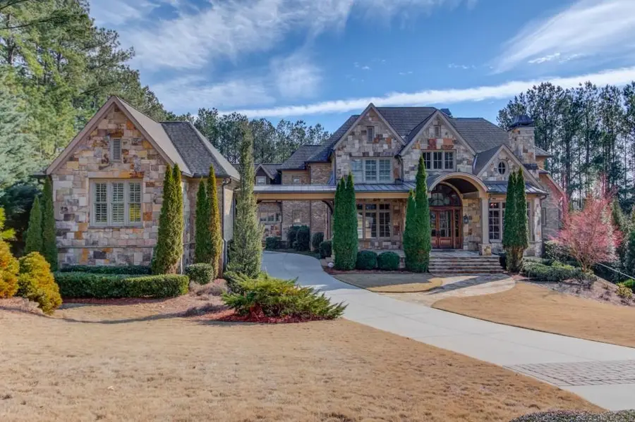 922 Little Darby Lane, Suwanee, GA 30024 - Image #3