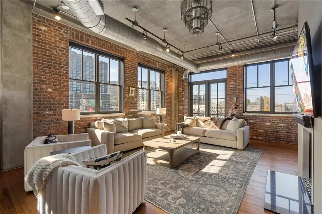 3235 Roswell Road Ne #617, Atlanta, GA 30305 - Image #1