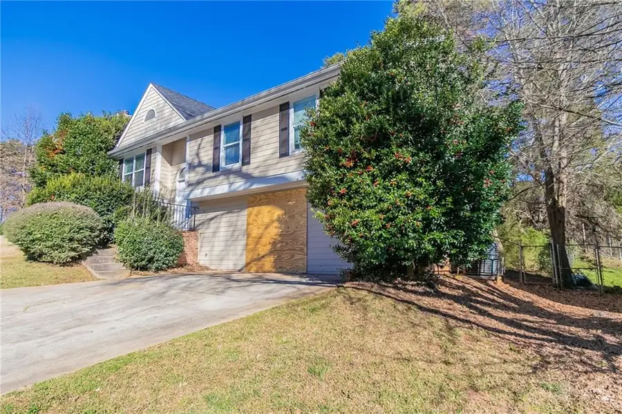 5876 Old Wellborn Trace, Lithonia, GA 30058 - Image #2