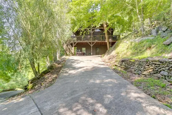 223 Novena Court, Ellijay, GA 30540