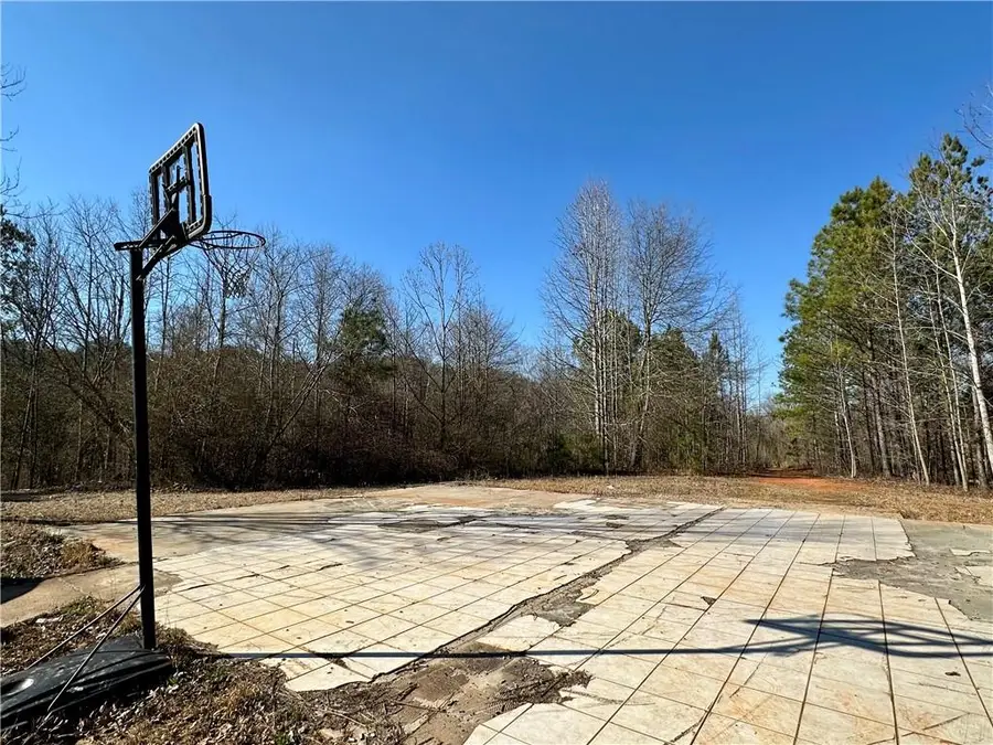 330 Avalon Drive, Carrollton, GA 30117 - Image #2