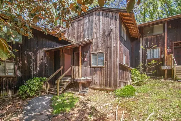 4 Quail Run, Decatur, GA 30035