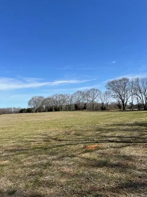 1042 Woodlawn Road, Mansfield, GA 30055