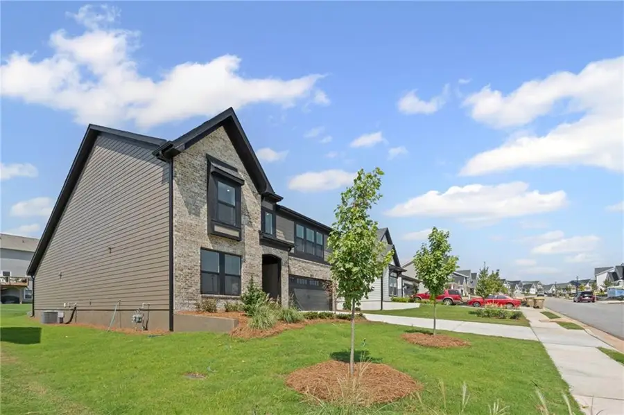 752 Crystal Lake Parkway, Hoschton, GA 30548 - Image #3