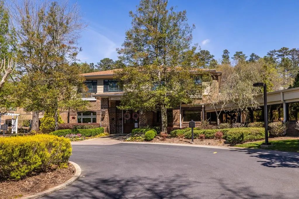 1800 Clairmont Lake #221, Decatur, GA 30033 - Image #1